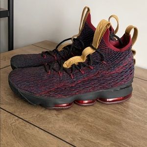 *RARE* Nike LeBron 15 “New Heights”